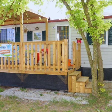 Happy Camp Mobile Homes In Camping Villaggio Internazionale San Menaio Extérieur photo