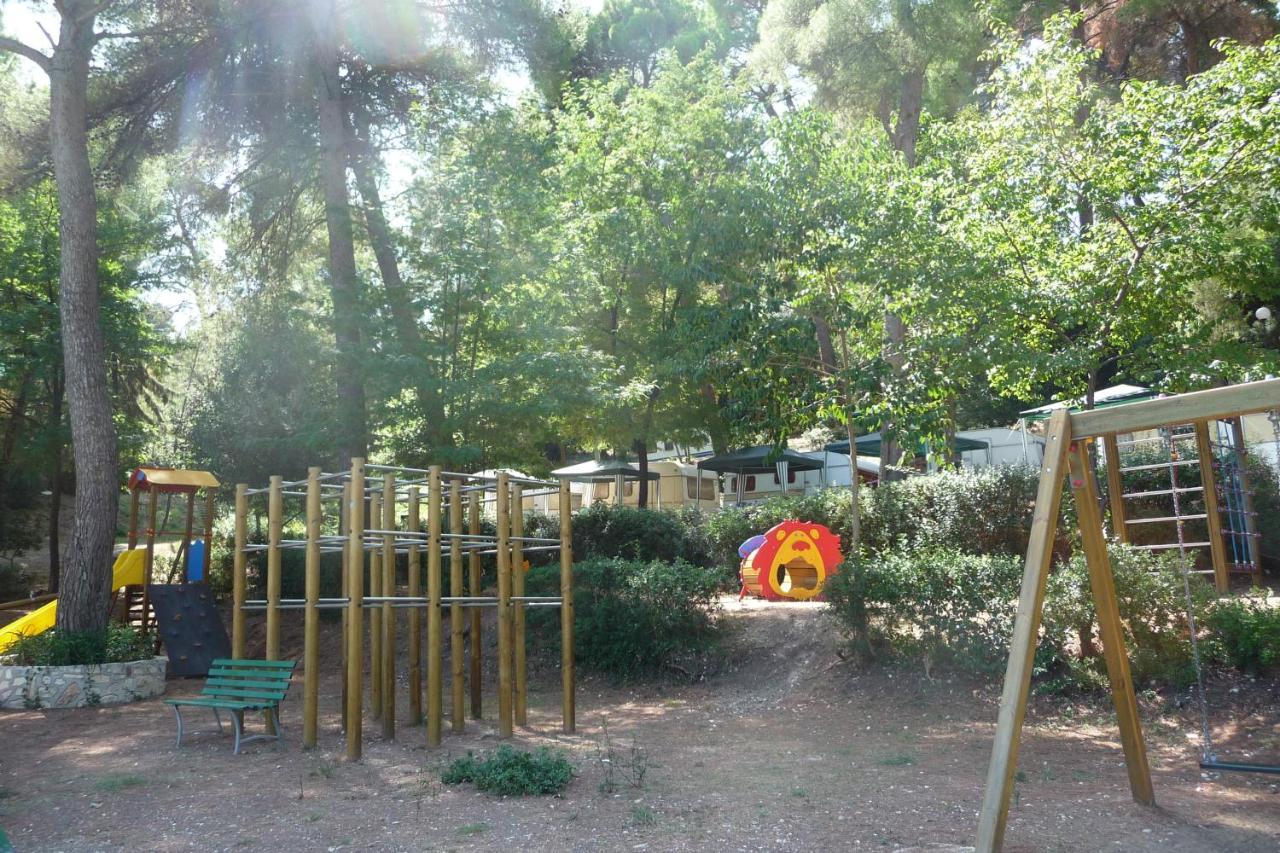 Happy Camp Mobile Homes In Camping Villaggio Internazionale San Menaio Extérieur photo