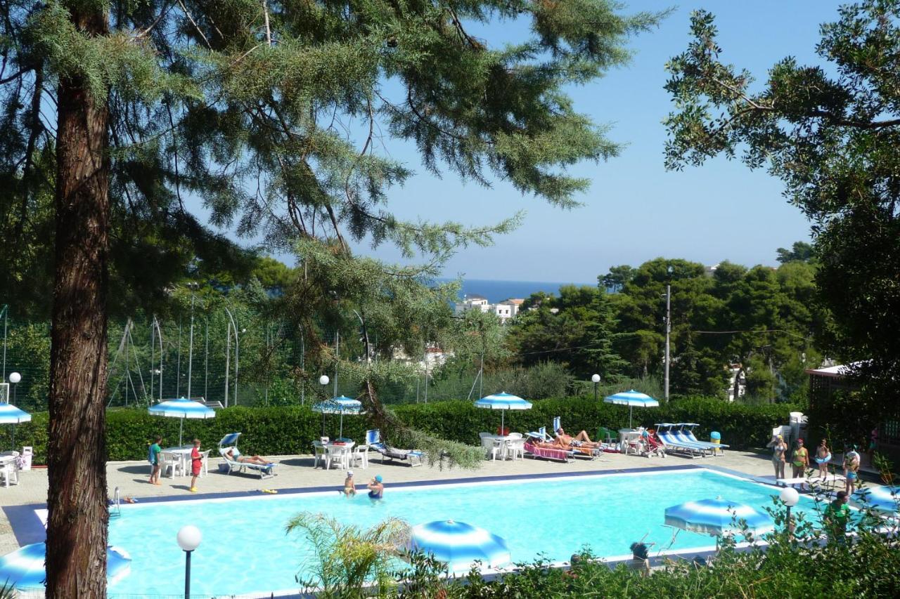 Happy Camp Mobile Homes In Camping Villaggio Internazionale San Menaio Extérieur photo